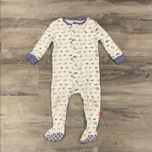 Magnetic Me (Magnificent Baby) footie